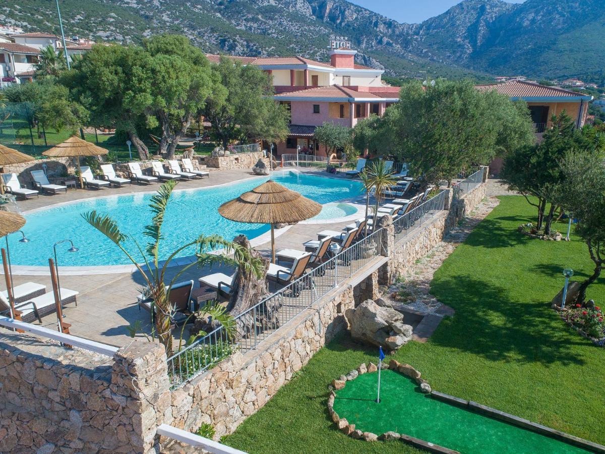 I Ginepri Hotel Cala Gonone Esterno foto