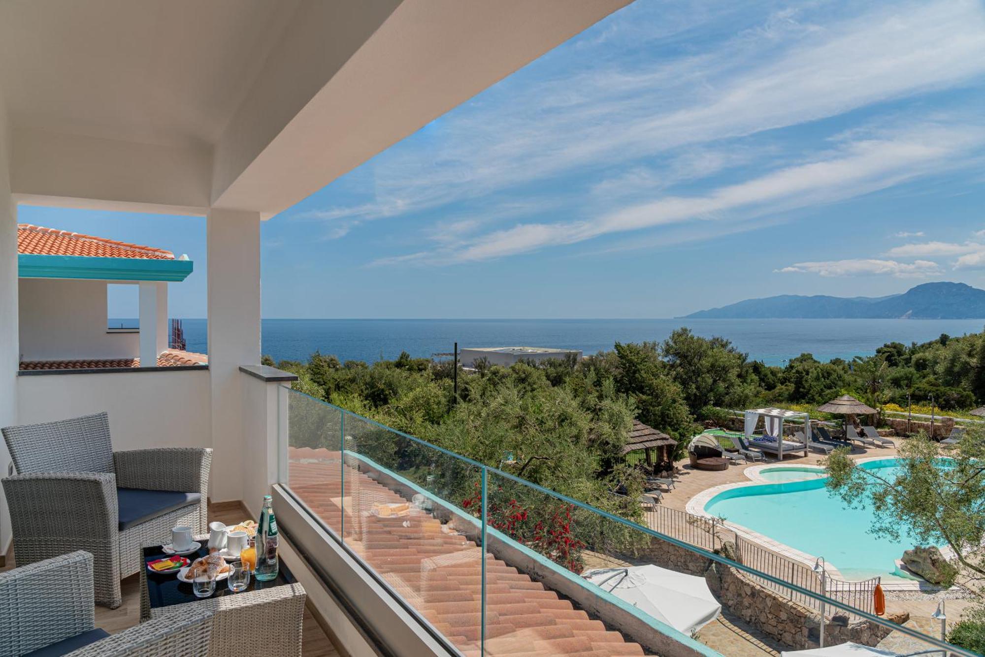 I Ginepri Hotel Cala Gonone Esterno foto