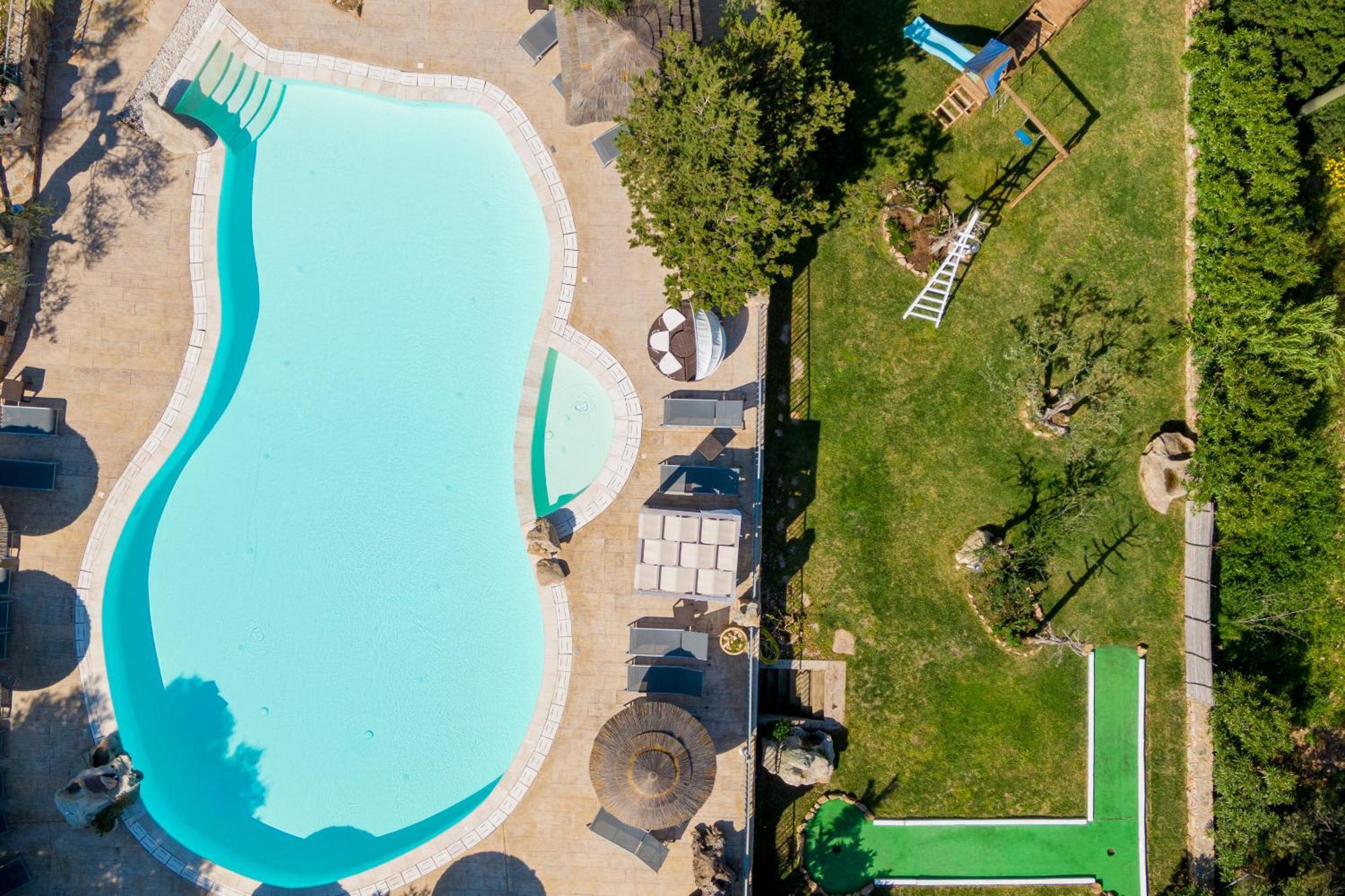 I Ginepri Hotel Cala Gonone Esterno foto