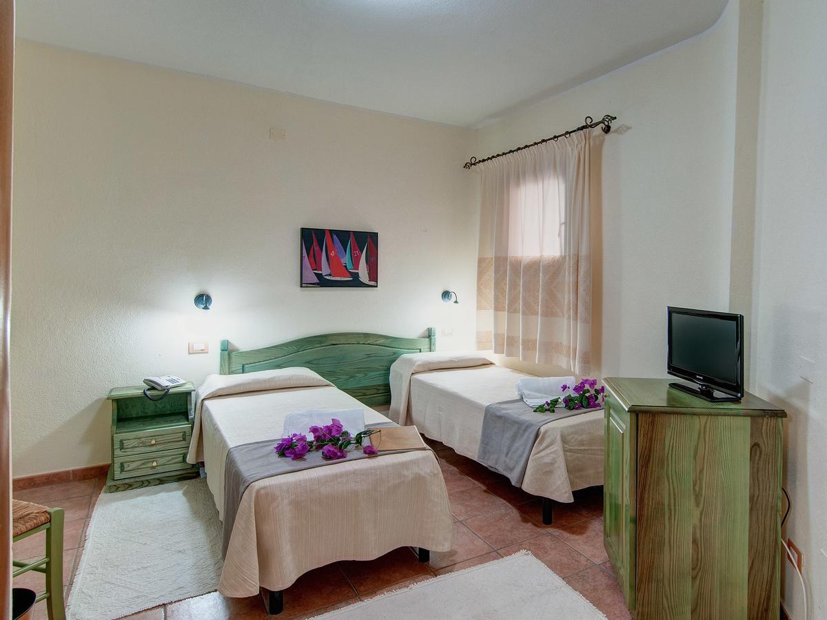 I Ginepri Hotel Cala Gonone Esterno foto