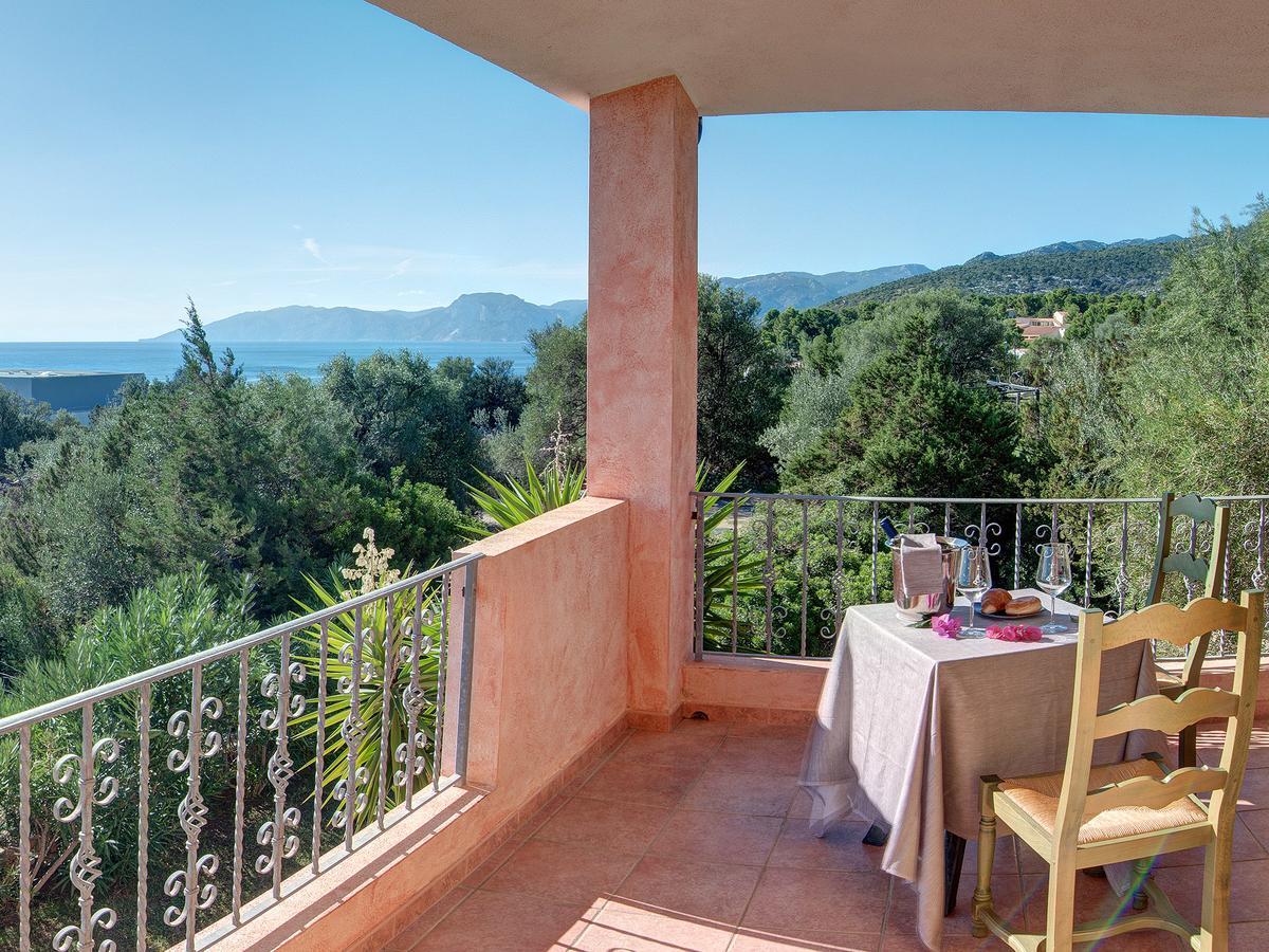 I Ginepri Hotel Cala Gonone Esterno foto
