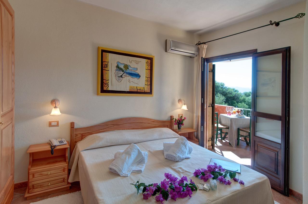 I Ginepri Hotel Cala Gonone Esterno foto